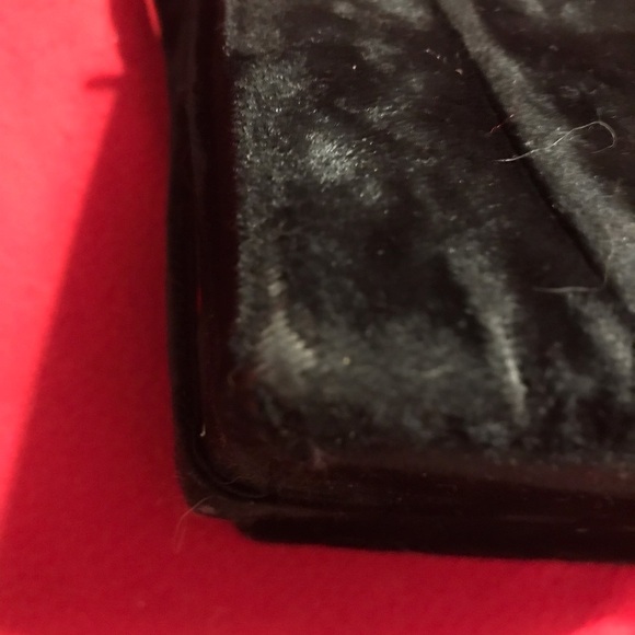 Vintage Black Velvet Purse with Gold Trim with Velvet Handle - Picture 5 of 10